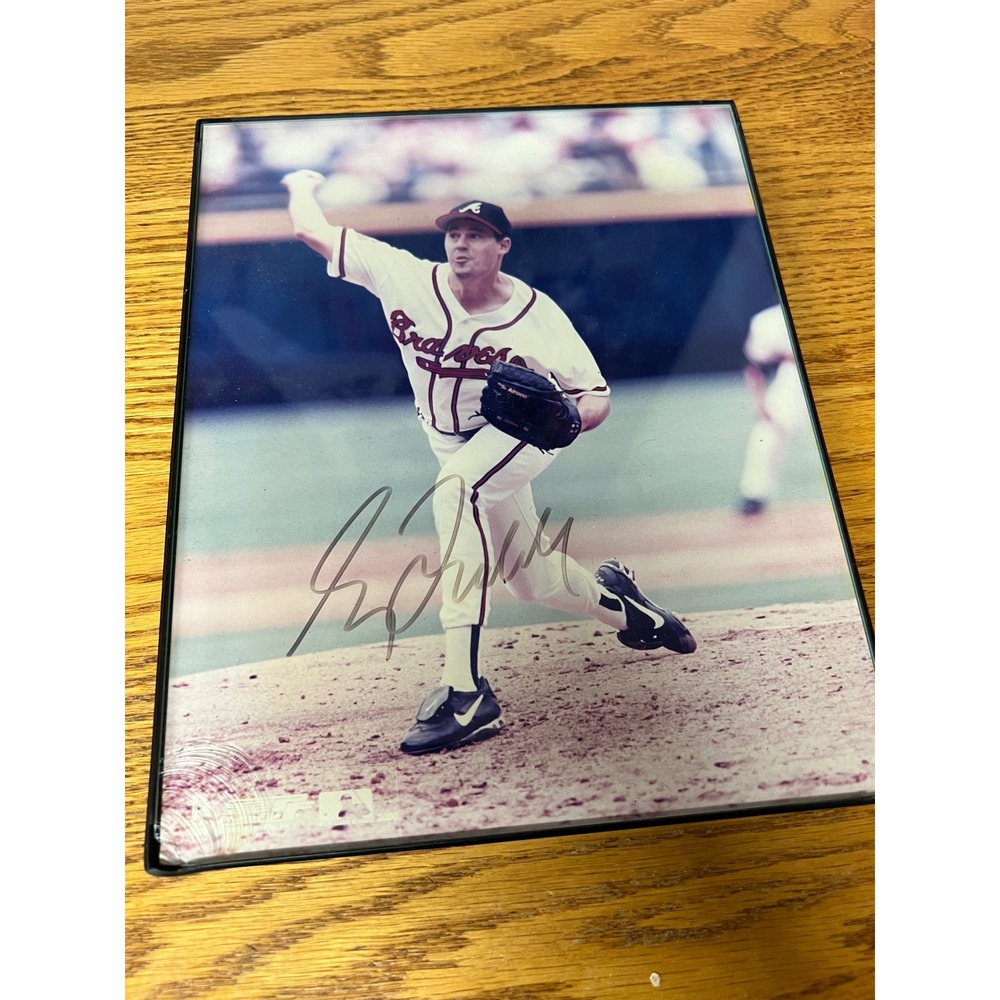 Greg Maddux Atlanta Braves Signed 8x10 Framed Photo HOF Pitcher COA Included